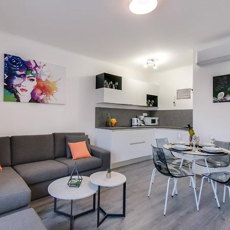 Apartments Sherri 里耶卡 外观 照片